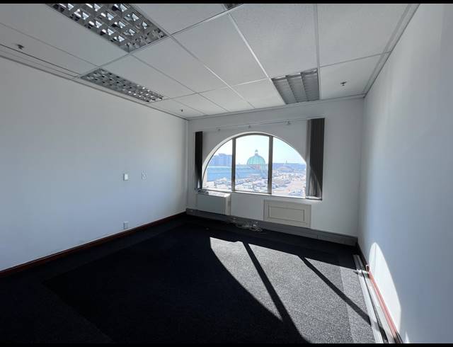 180M² OFFICE TO LET IN CENTURY CITY